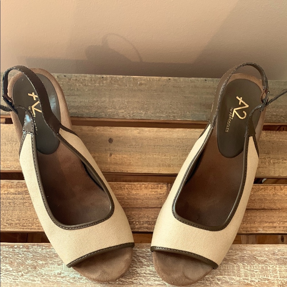 2/$15 A2 By Aerosoles Tan Heeled Shoes Size 7